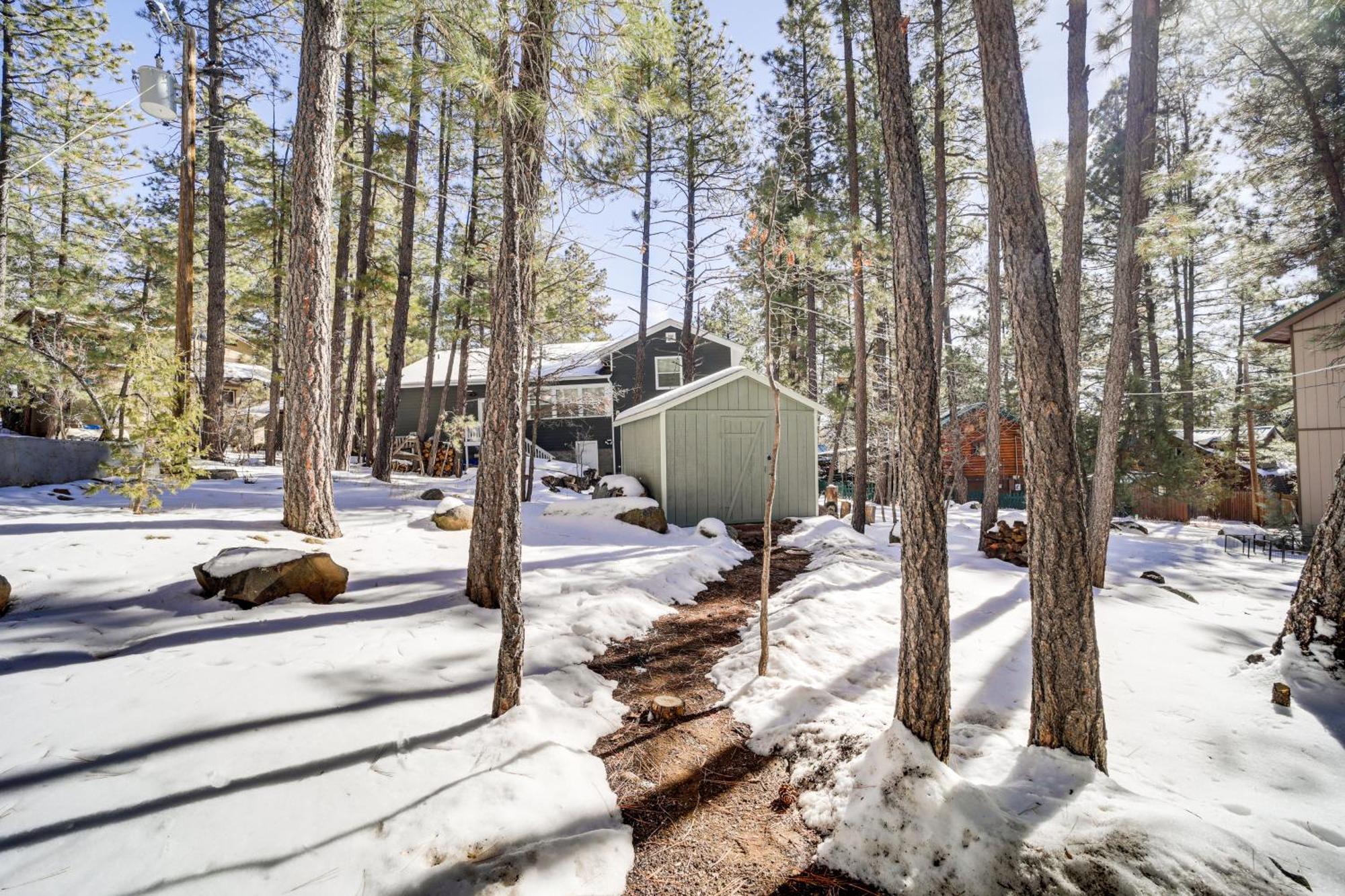 Modern Munds Park Retreat With Deck And Fire Pit! Villa Exteriör bild